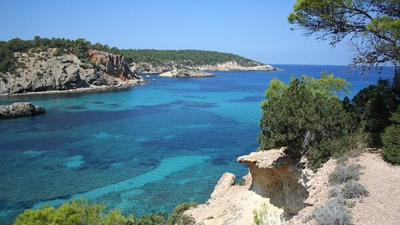 TOP 5 Mejores calas de Ibiza - BDA Sailing Experience Blog